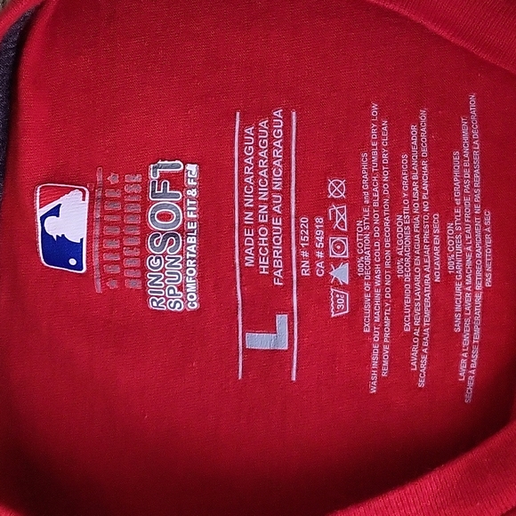 CUBS T Shirt Distressed Genuine Merchandise - Picture 4 of 4